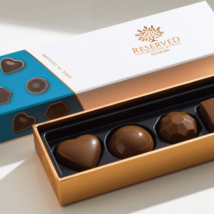 Fyldte chokolader med mælkechokolade - gaveæske med 6 stk.