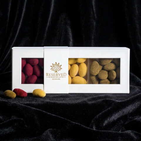 Gaveæske - Chokolademandler 3 smage - white box